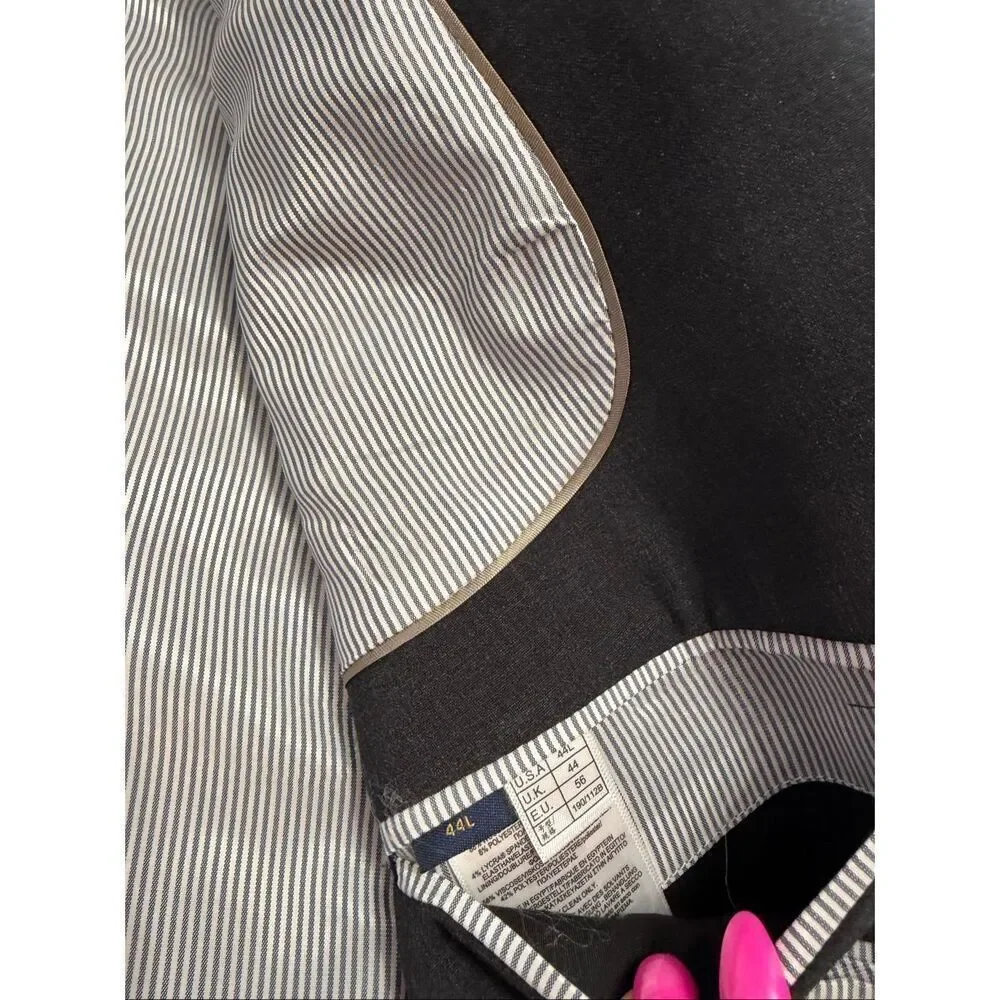 Brooks Brothers Explorer Regent Fit 2 Button Charcoal Grey Suit Size 44L